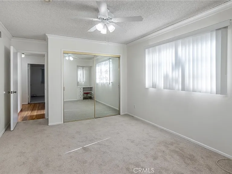 11543 Swinton Ave — Photo 18