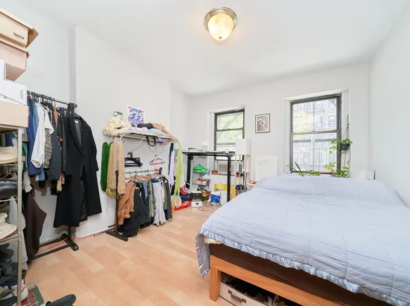 341 East 90th Street image 1 of 3
