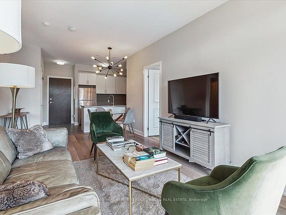 5th image of 216 Oak Park Blvd #302