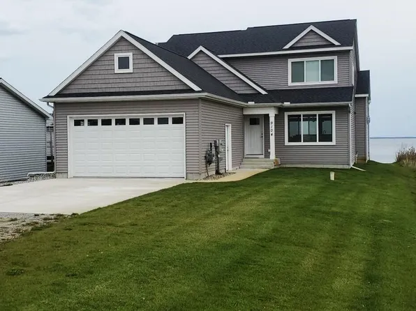 9104 W Houghton Lake Dr, Houghton Lake, MI 48629