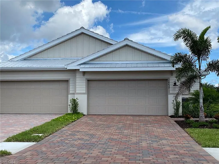 14639 Edgewater Cir — Photo 1
