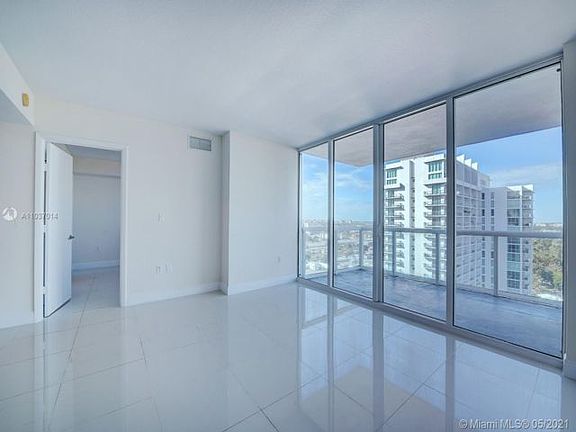 4th image of 1861 NW South River Dr Unit 1903