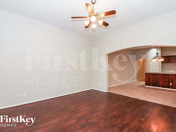 4th image of 16342 River Wood Ct