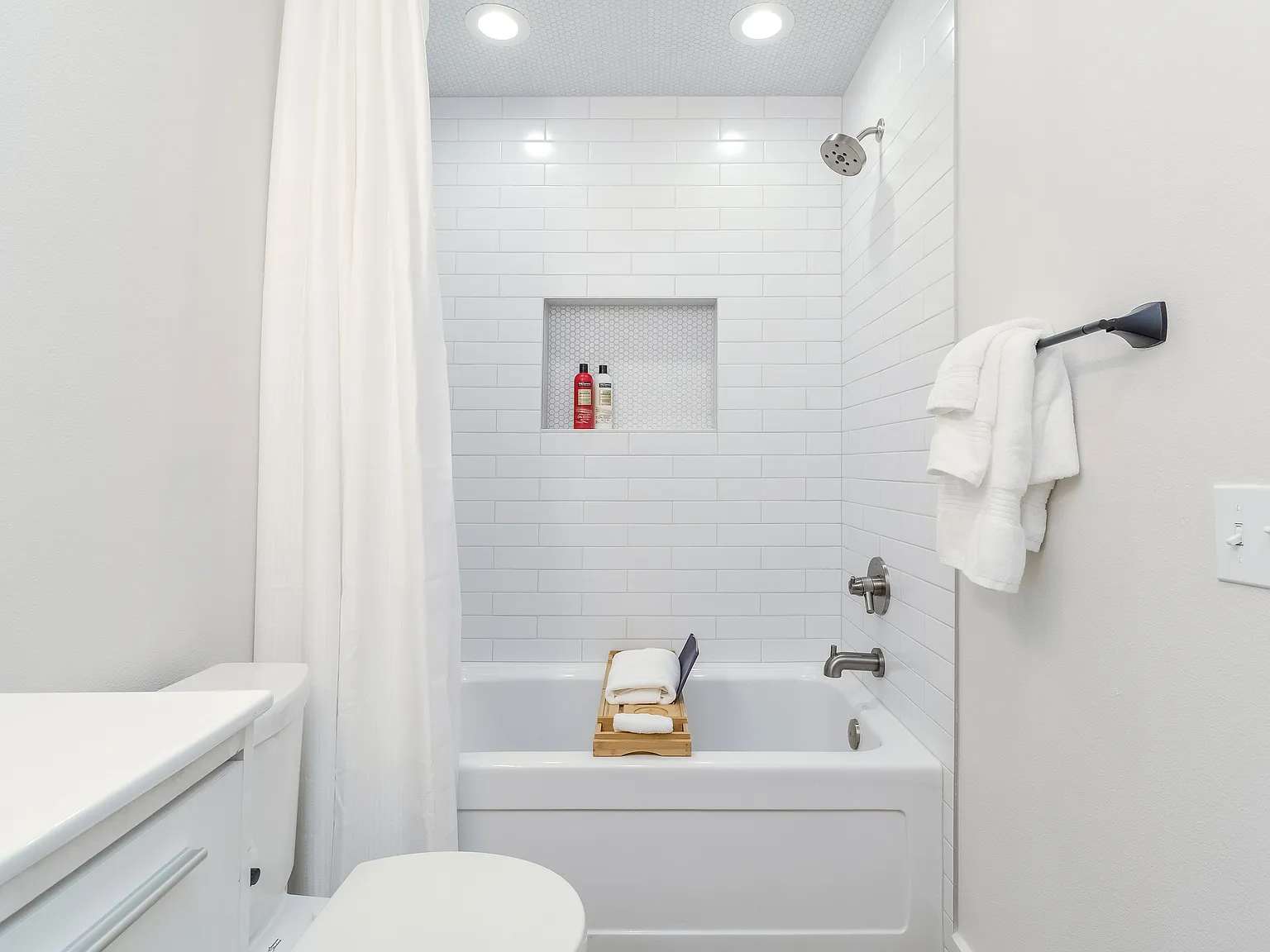 2 bed, 1132 sqft, $2,000 — Photo 4