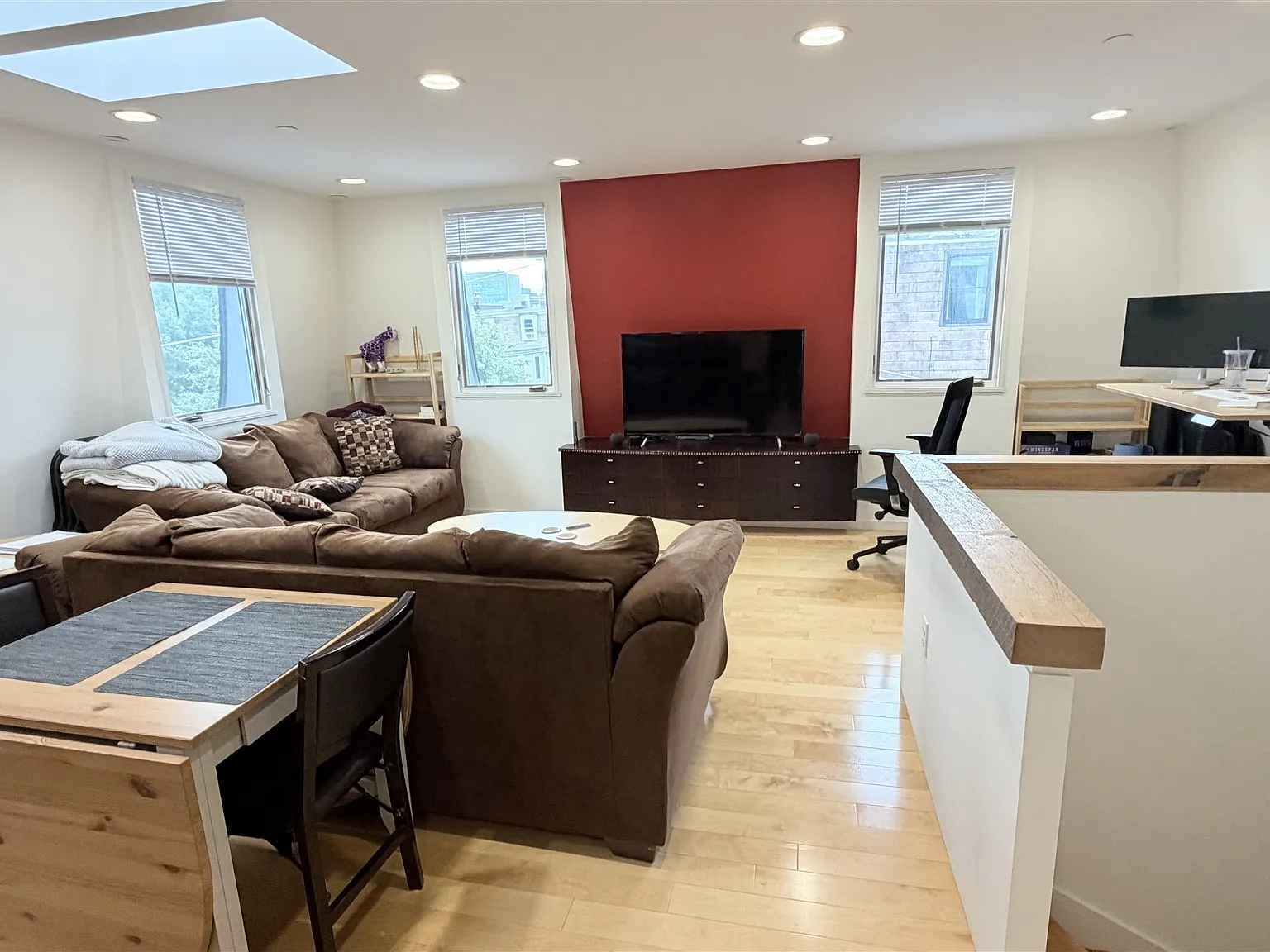 1 bed, $2,900 — Photo 4