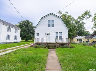 1412 E Chestnut St, Canton, IL 61520