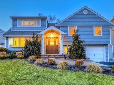 242 W Waukena Avenue, Oceanside, NY, 11572