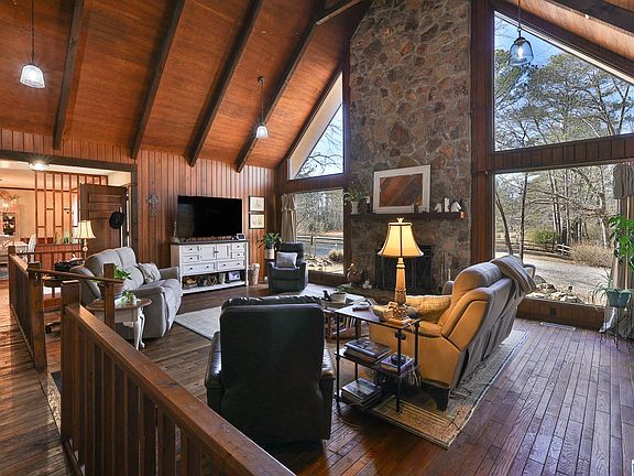 4th image of 4435 Renfroe Rd