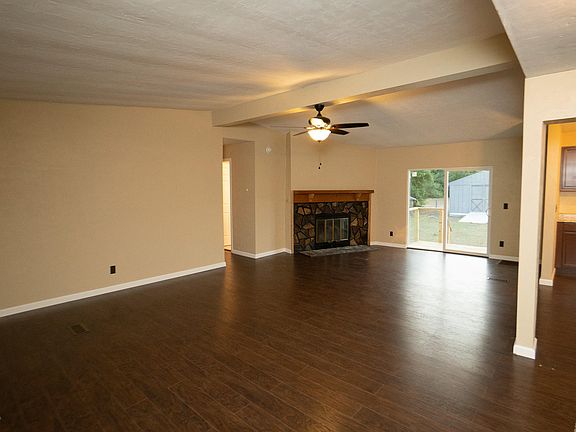 4th image of 7670 El Dorado Ave
