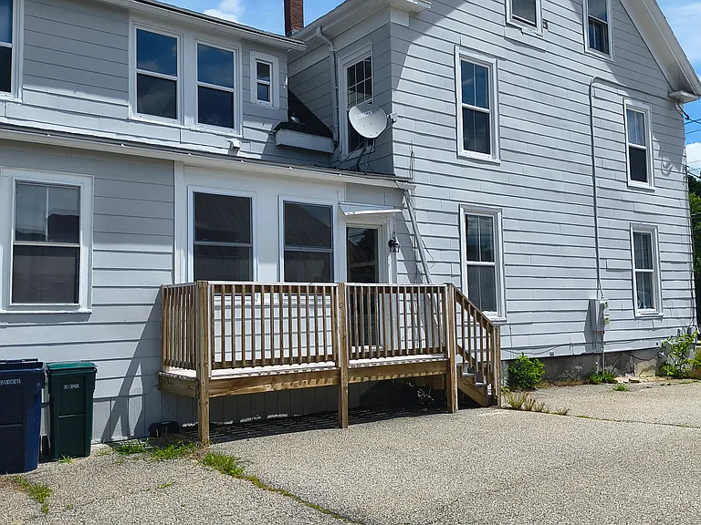 360 Elm St #1 — Photo 44