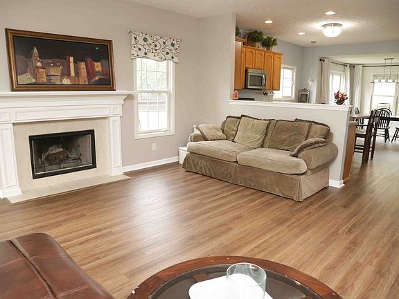 5th image of 8834 Amber Stone Ct