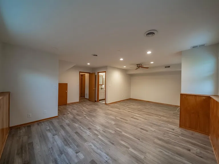 17421 Yakima Dr — Photo 18