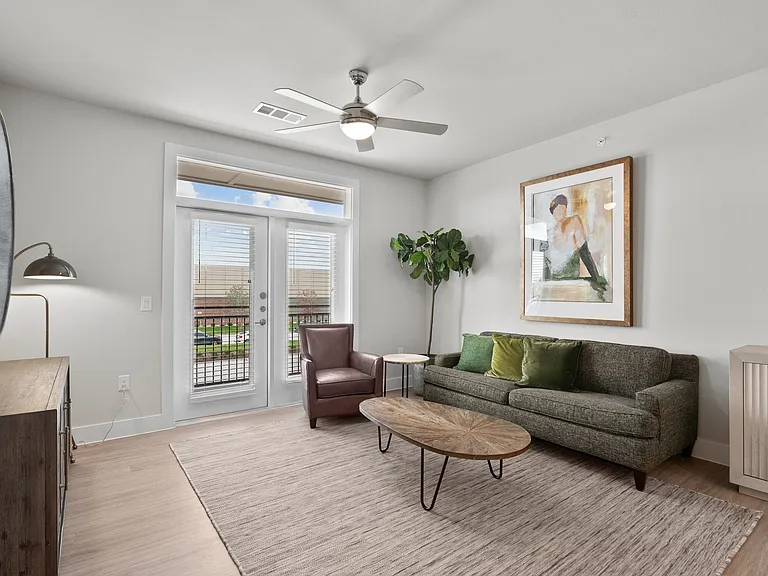 Lenox Bayside — Photo 35