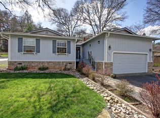 14046 Torrey Pines Dr, Auburn, CA 95602