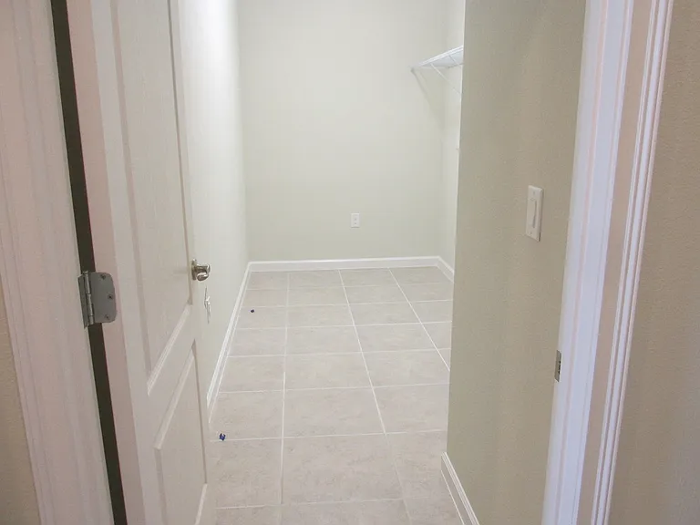 2404 Sabastian St — Photo 7