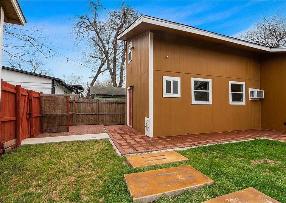 1st image of 4414 Diane Dr #2A