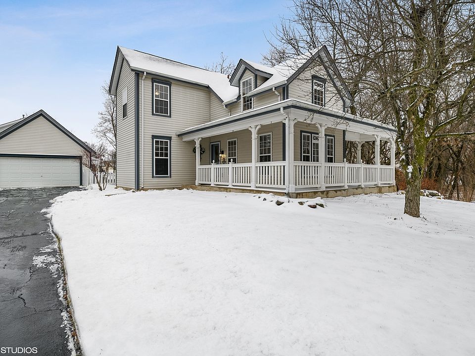 1st image of 3063 Country Ln
