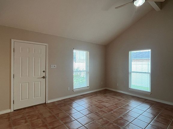 5th image of 3118 Seafoam Dr #2