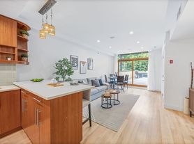 151 Green St, Brooklyn, NY