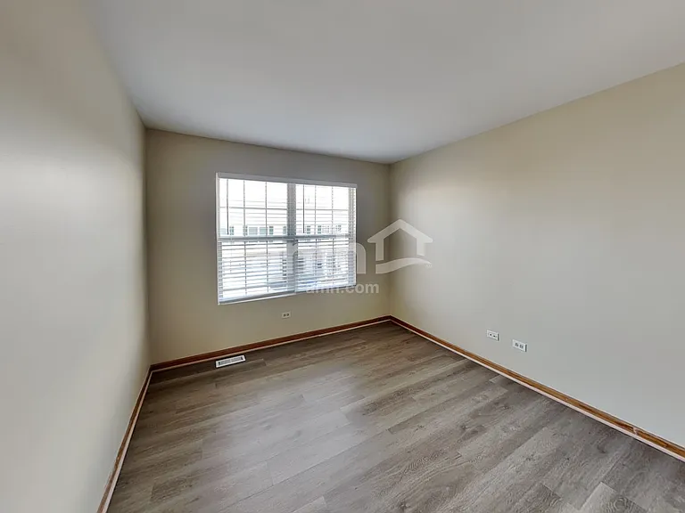 1457 Root St — Photo 14