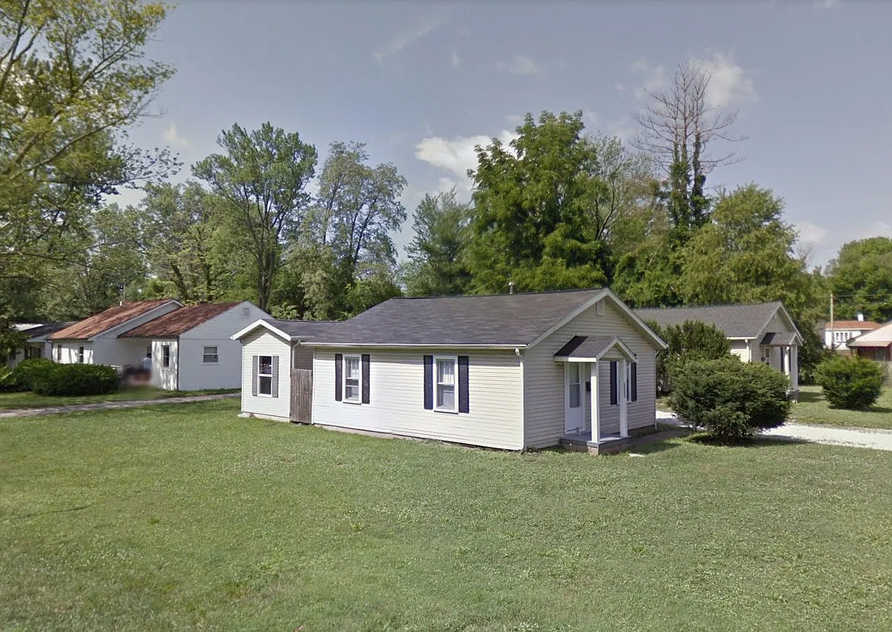 3 bed, $2,100 — Photo 1