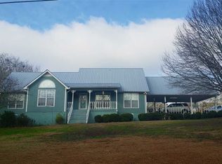 2042 White Oak Rd, Albertville, AL 35950