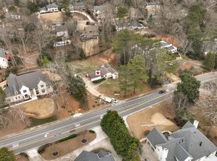 905 Heards Ferry Rd, Atlanta, GA 30328