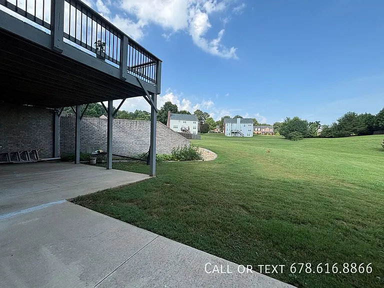 70 Charleston Ln — Photo 17