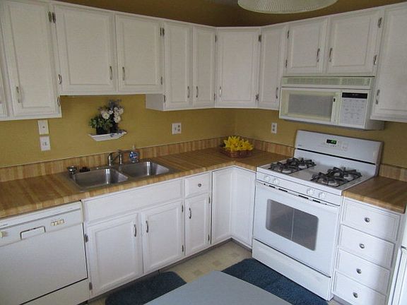 5th image of 540 Meadowbrook Pkwy W