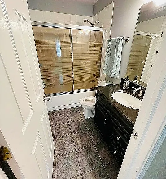 450 Valley Dr #201 — Photo 9