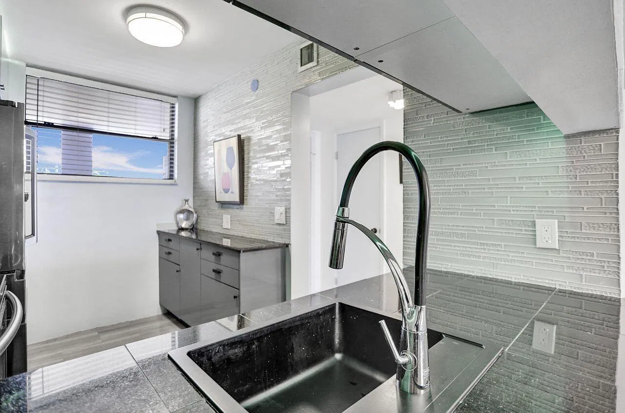 2 bed, 2.0 bath, 1120 sqft, $2,200 — Photo 4