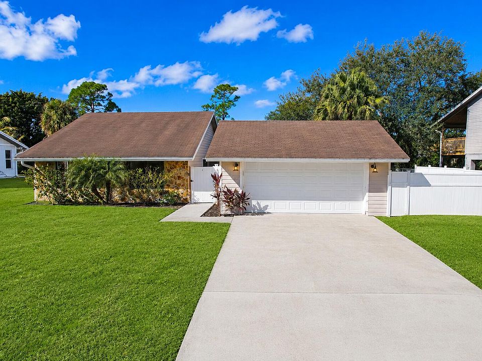 1st image of 8074 SE River Lane