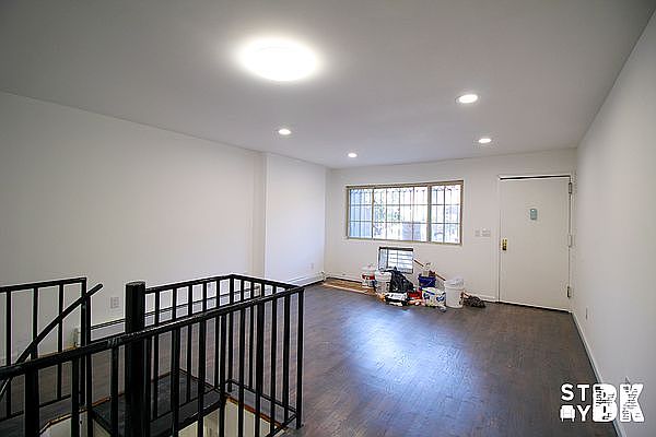 1st image of 217 Lexington Ave APT 1