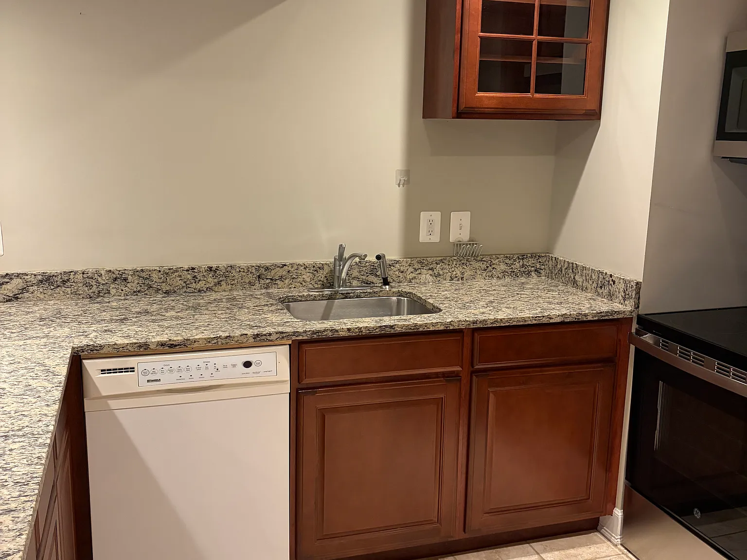 1 bed, $1,795 — Photo 3