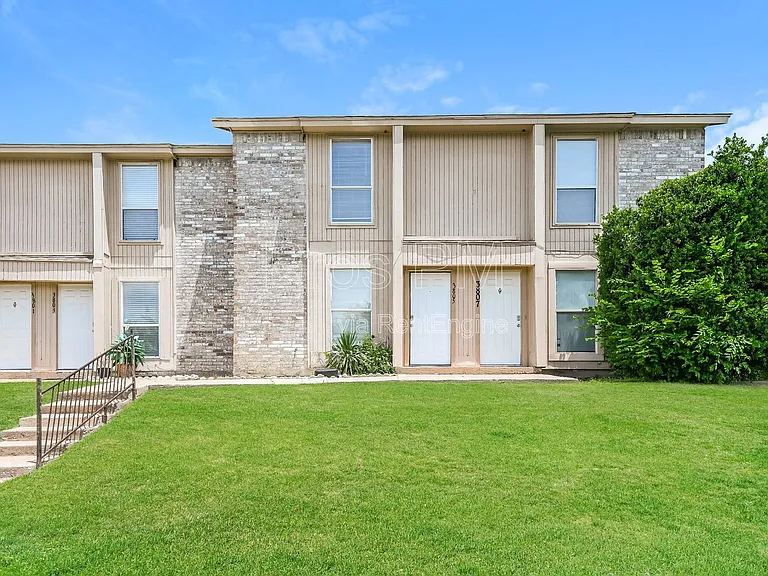 3807 Coates Cir #3805 — Photo 1