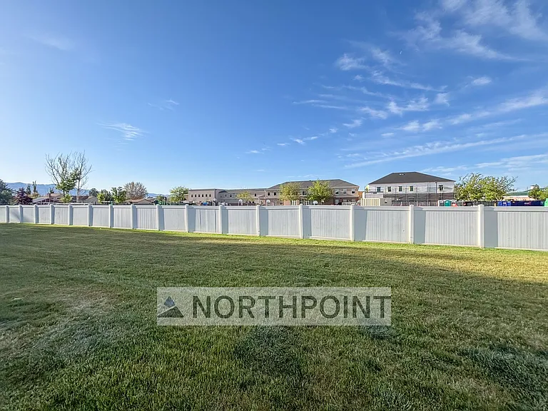 3117 W 450 N — Photo 2