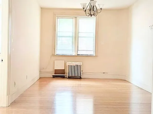 13605 Sanford Ave APT 1A, Flushing, NY 11355