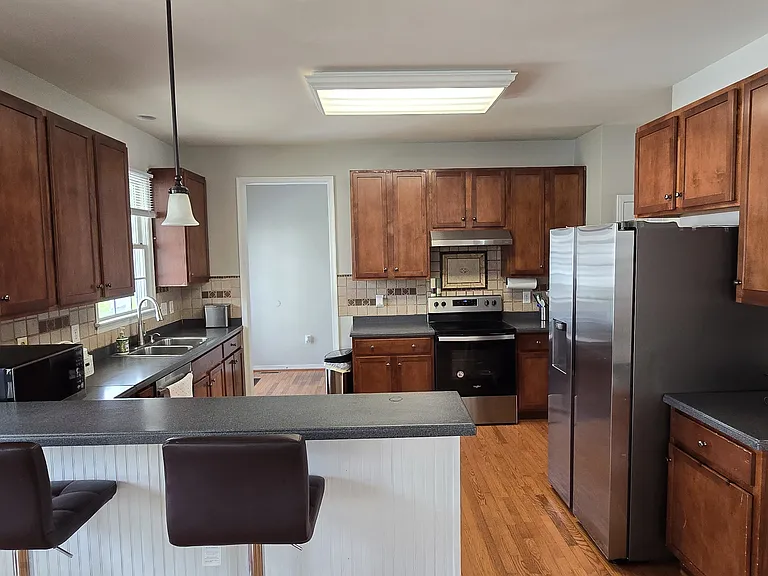 4804 Coachmans Landing Ct — Photo 14