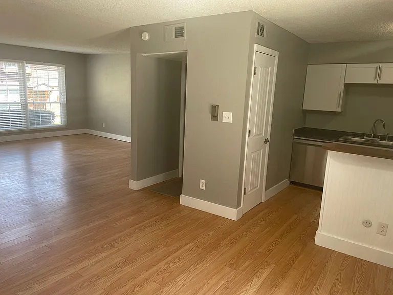 3825 S Monaco Pkwy #131 — Photo 7