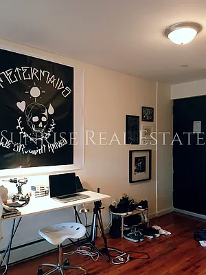 Rented by Sunrise Real Estate | media 61