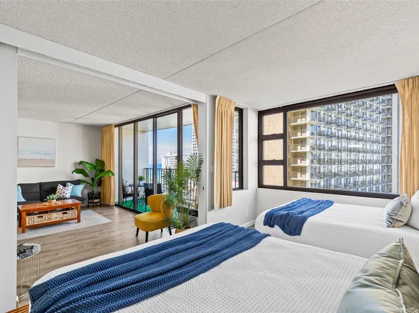 201 Ohua Ave, Honolulu, HI 96815