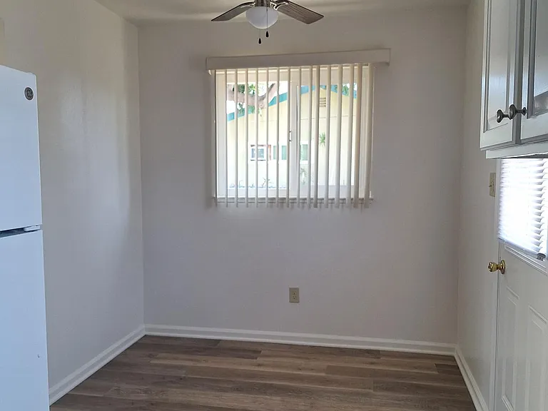 4737 Pocahontas Ave — Photo 6
