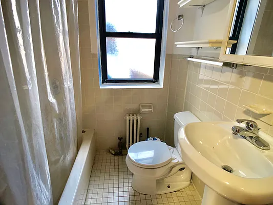 Rented by Ideal Properties Group | media 26