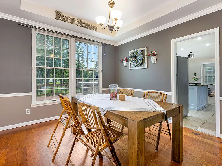 3291 Shadylake Dr — Photo 11
