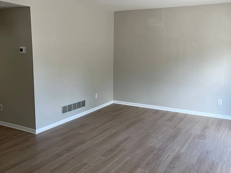 24 E Green Valley Cir — Photo 18