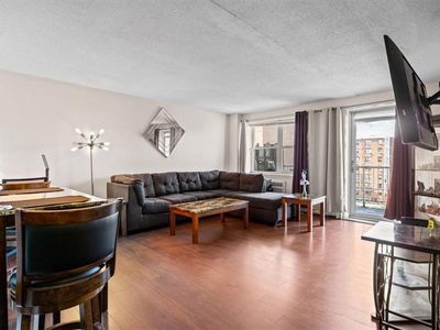221 Beach 80th St APT 5E, Rockaway Beach, NY, 11693