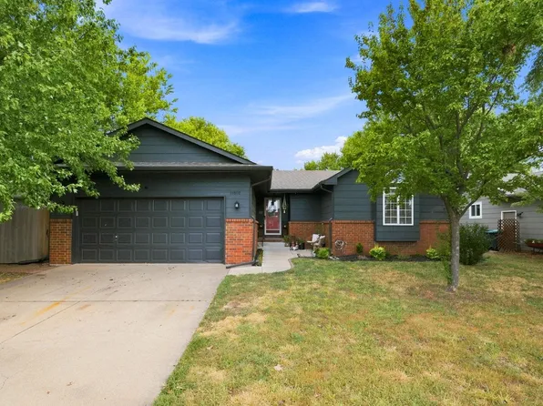 11802 W Jamesburg St, Wichita, KS 67212