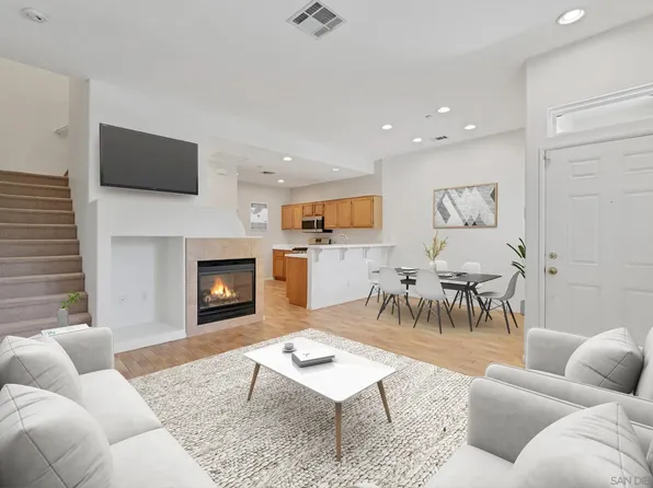 6342 Citracado Cir, Carlsbad, CA 92009