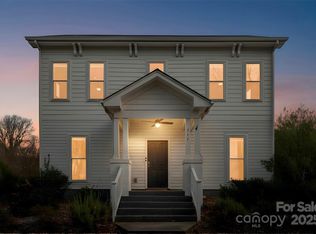 711 Parkside Terrace Ln, Charlotte, NC 28202