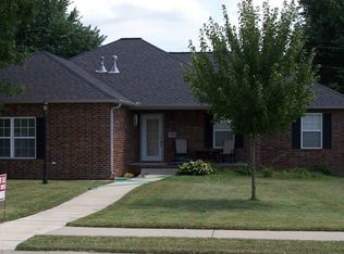 501 Magnolia St, Gentry, AR 72734